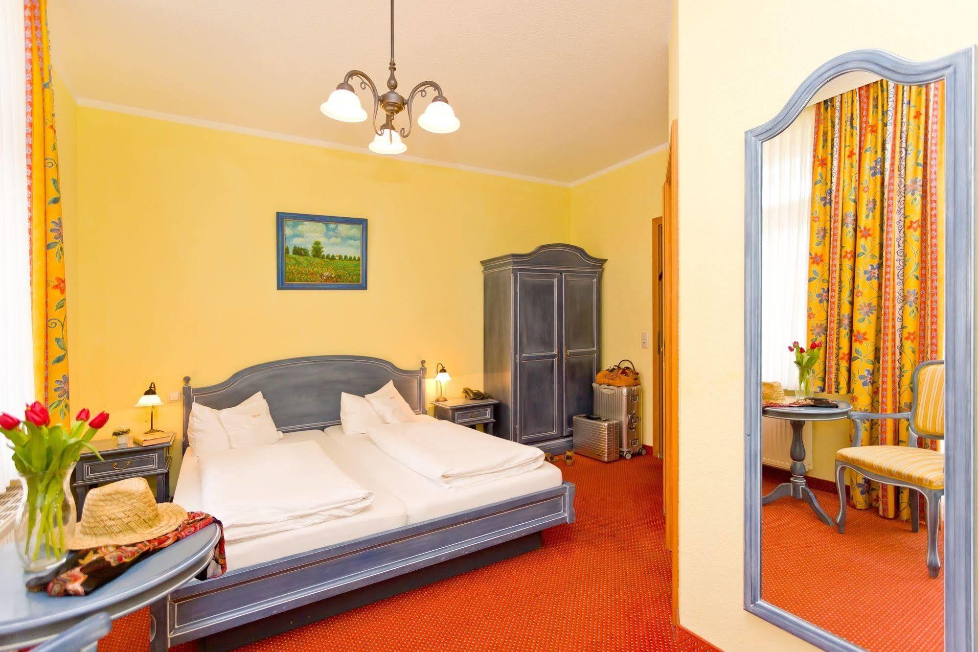 Hotel Garni Getreuer Eckart Ostseebad Ostseebad Binz Exterior foto